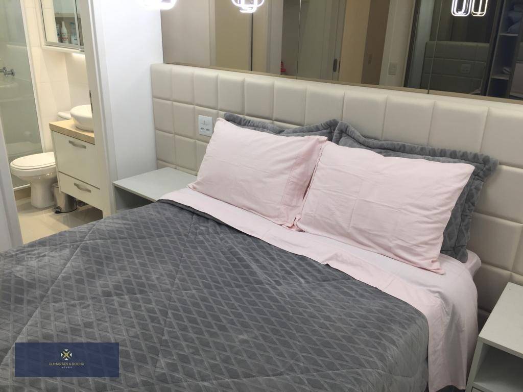 Apartamento à venda com 3 quartos, 150m² - Foto 3