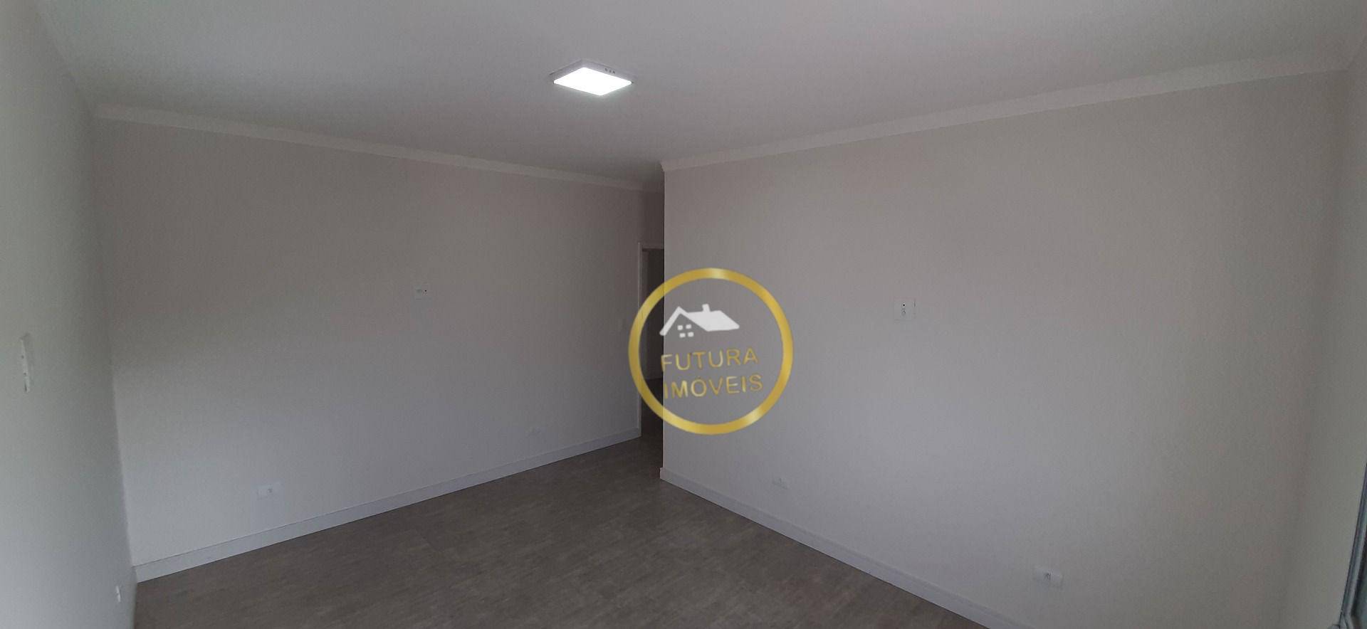 Casa à venda com 3 quartos, 215m² - Foto 3