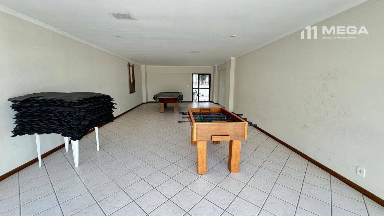 Apartamento à venda com 3 quartos, 189m² - Foto 16