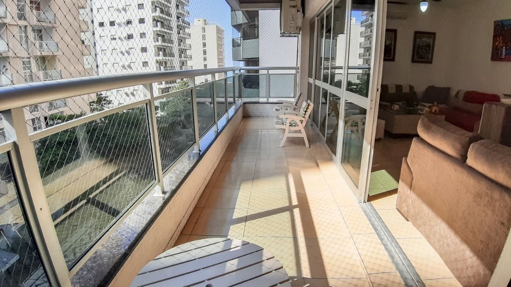 Apartamento à venda com 3 quartos, 170m² - Foto 1