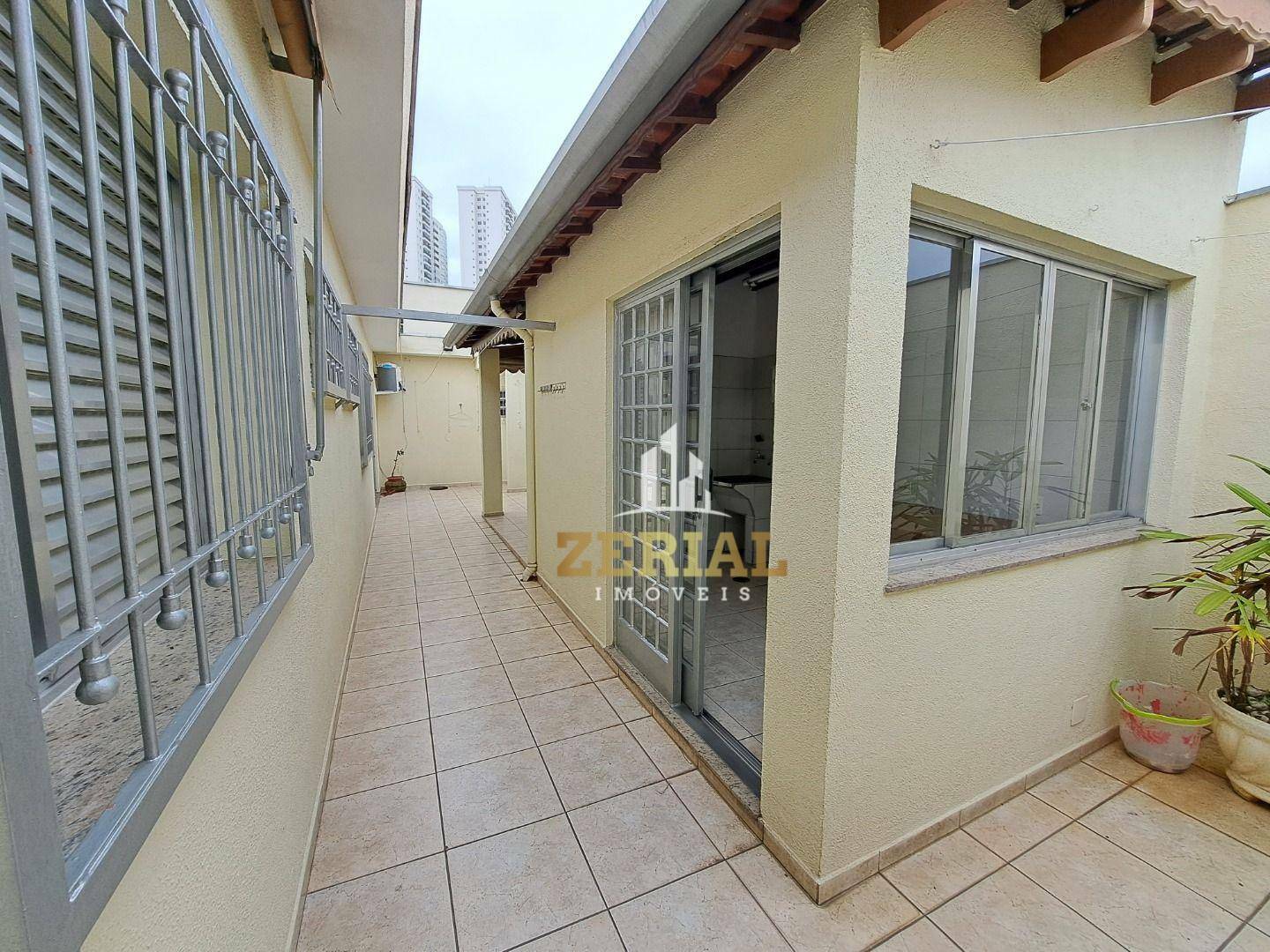 Casa à venda com 4 quartos, 255m² - Foto 27