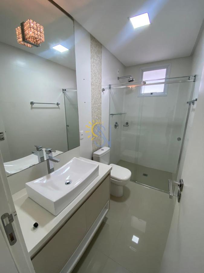 Apartamento para alugar com 3 quartos, 130m² - Foto 19