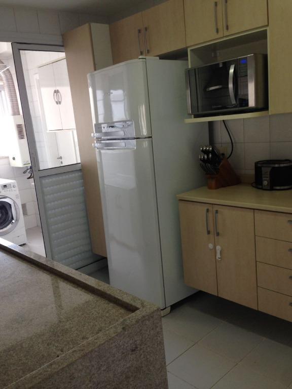 Apartamento à venda com 2 quartos, 90m² - Foto 30