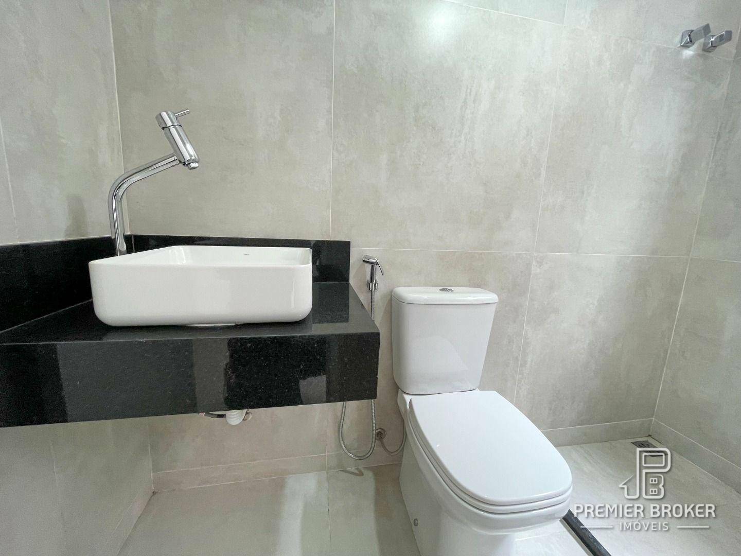 Casa de Condomínio à venda com 4 quartos, 330m² - Foto 52