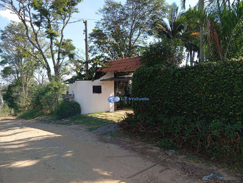 Chácara à venda com 7 quartos, 298m² - Foto 2