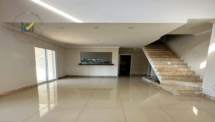 Casa à venda e aluguel com 3 quartos, 246m² - Foto 2