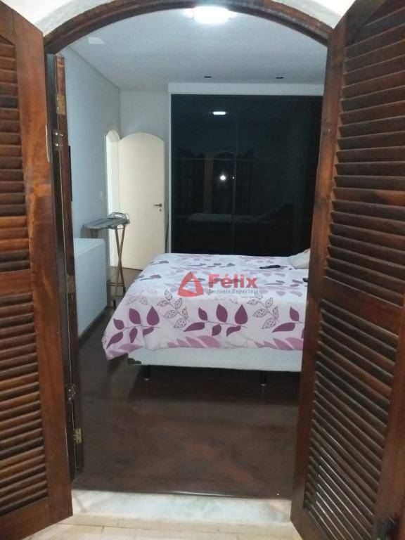 Sobrado à venda com 4 quartos, 330m² - Foto 7