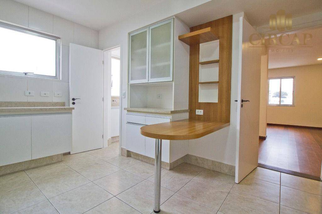 Apartamento à venda com 2 quartos, 100m² - Foto 4