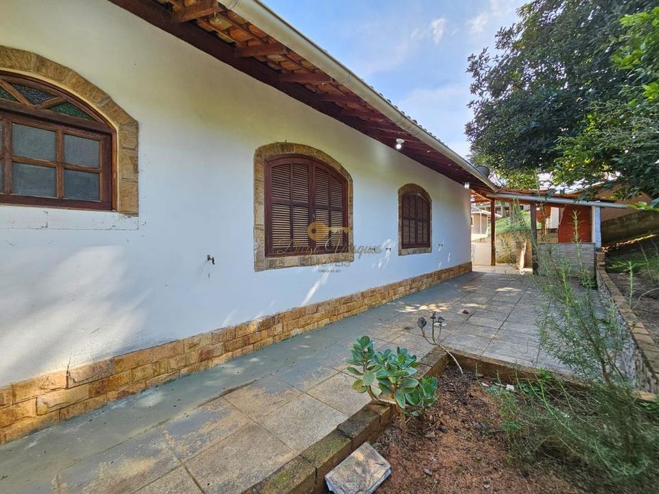 Casa de Condomínio à venda com 4 quartos, 640m² - Foto 3