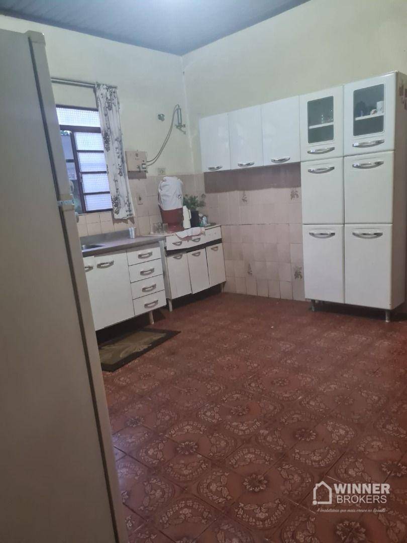 Casa à venda com 4 quartos, 95m² - Foto 6