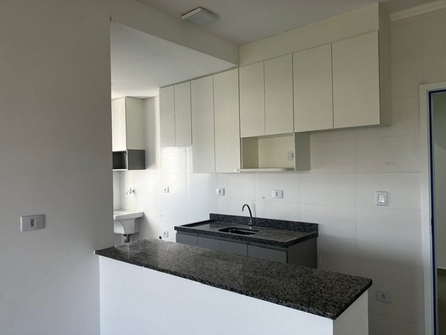 Apartamento para alugar com 2 quartos, 50m² - Foto 4