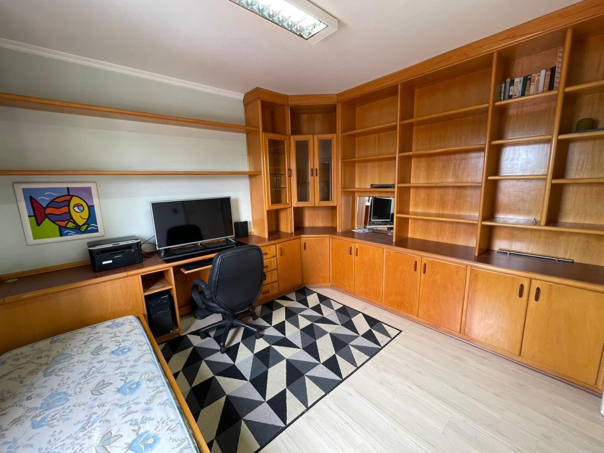 Apartamento à venda com 3 quartos, 268m² - Foto 19