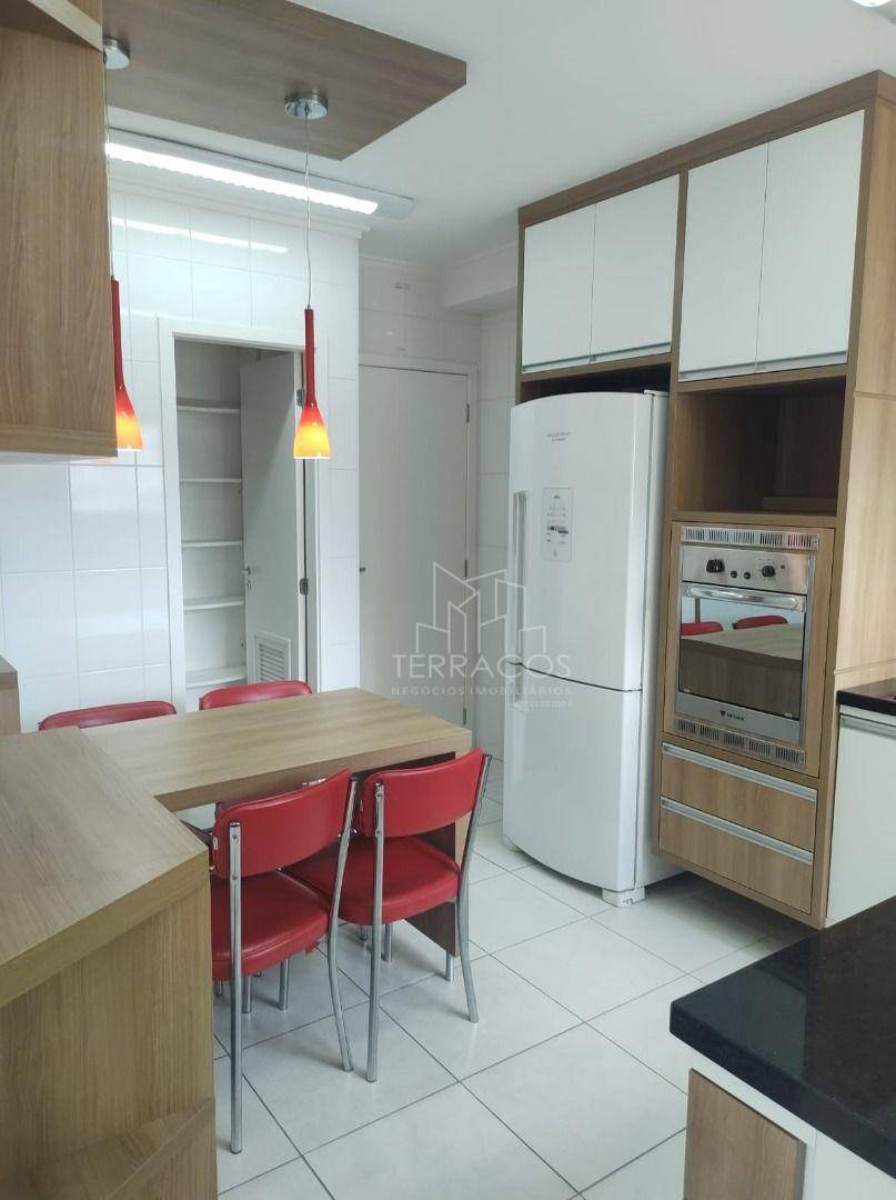 Apartamento para alugar com 3 quartos, 163m² - Foto 14