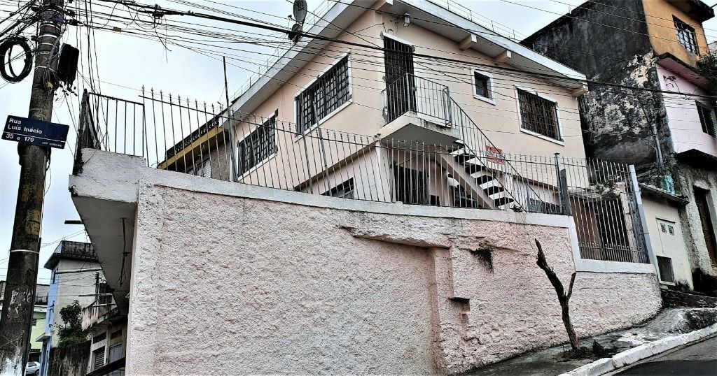 Sobrado à venda com 2 quartos, 145m² - Foto 18