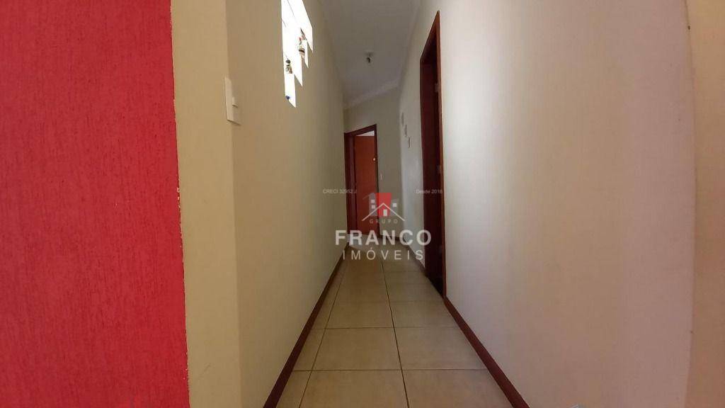 Casa de Condomínio à venda com 3 quartos, 148m² - Foto 2