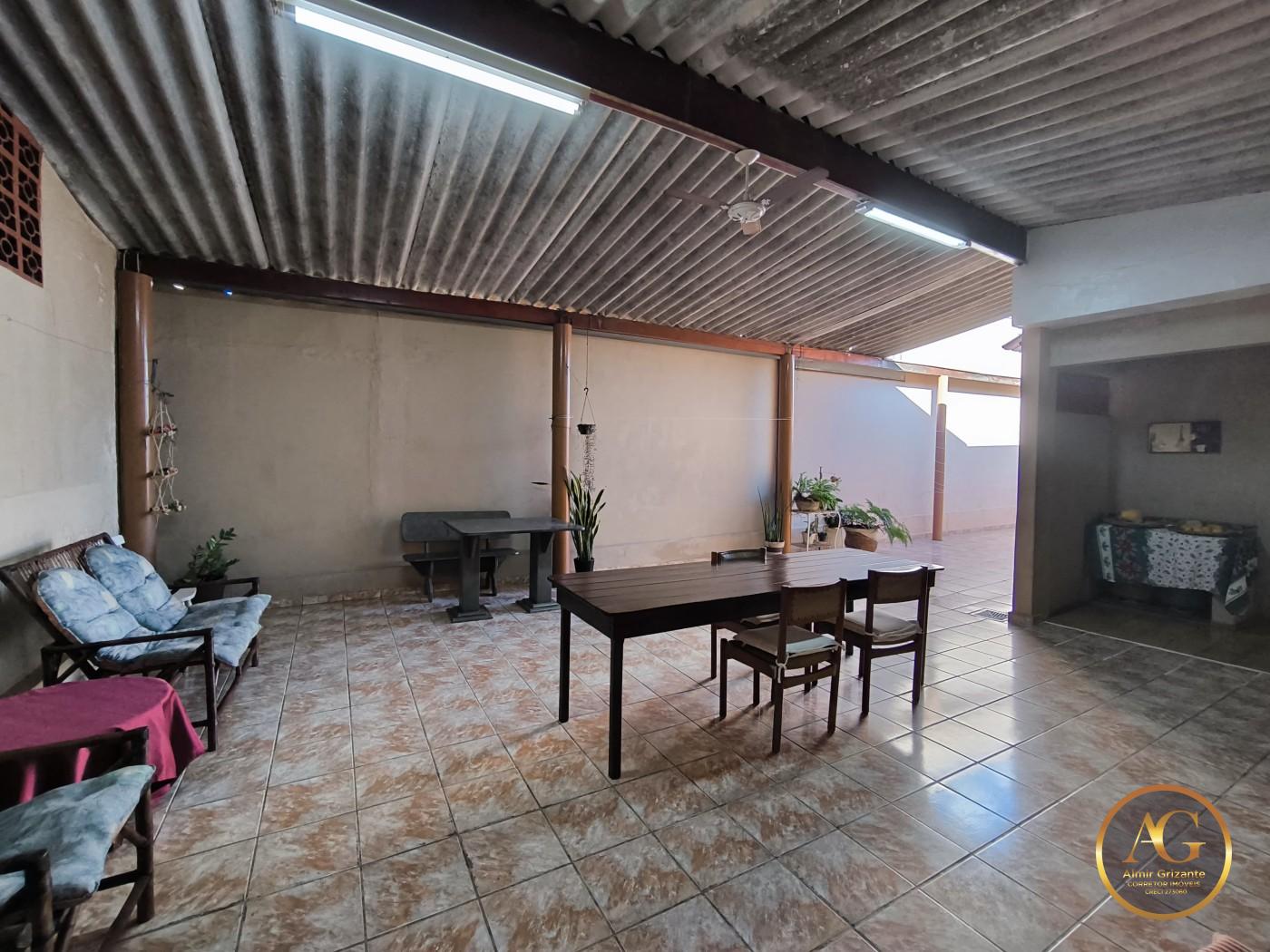 Casa à venda com 3 quartos, 198m² - Foto 40