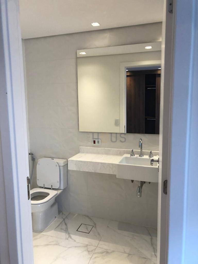 Apartamento para alugar com 4 quartos, 248m² - Foto 16