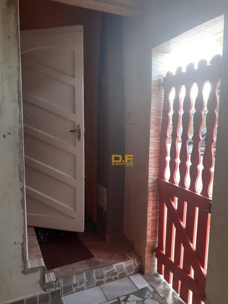 Casa à venda com 5 quartos, 1m² - Foto 13