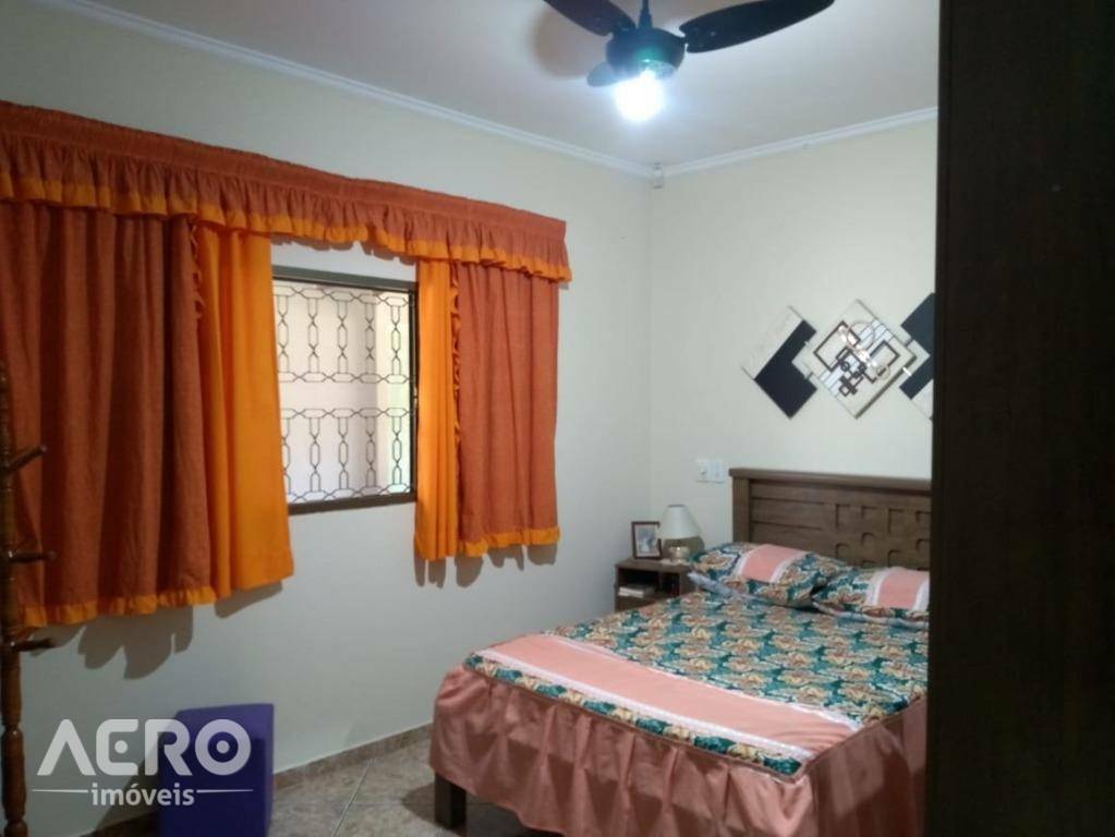 Casa à venda com 4 quartos, 171m² - Foto 8