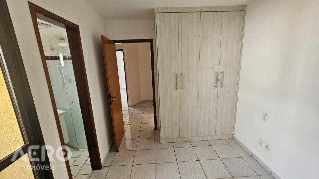 Apartamento para alugar com 3 quartos, 74m² - Foto 17