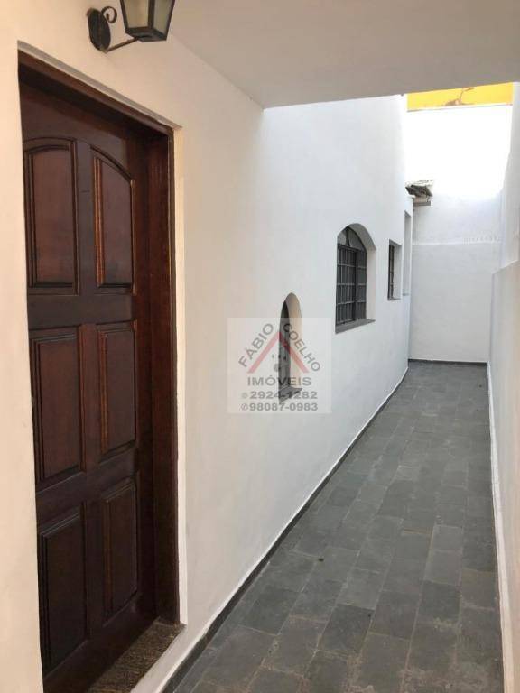 Casa à venda com 2 quartos, 108m² - Foto 6