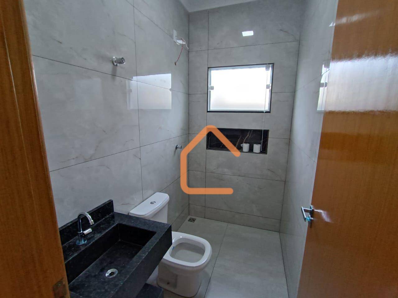 Casa à venda com 2 quartos, 64m² - Foto 12