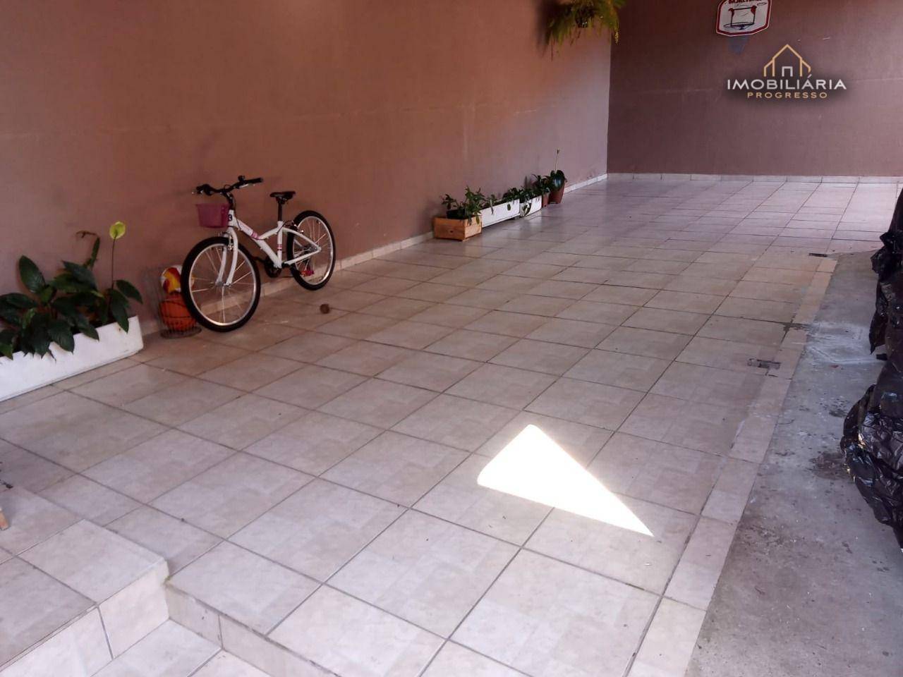 Sobrado à venda com 4 quartos, 168m² - Foto 2