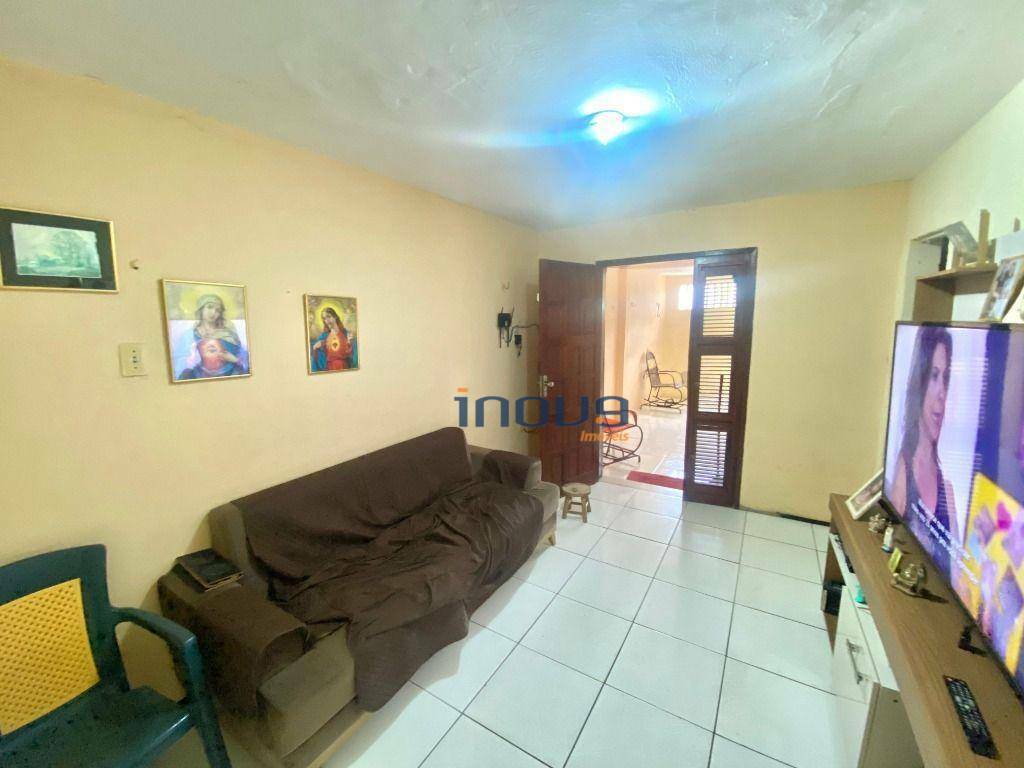 Casa à venda com 3 quartos, 175m² - Foto 4