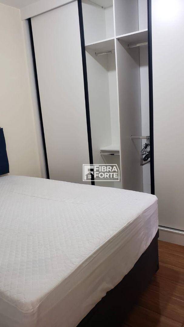 Apartamento para alugar com 1 quarto, 56m² - Foto 15