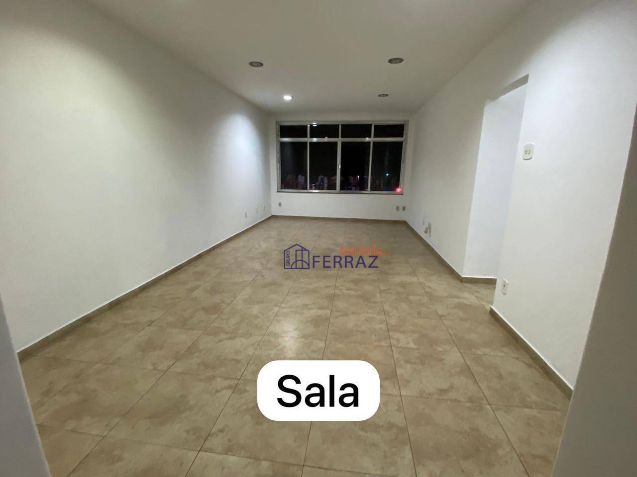 Apartamento à venda com 3 quartos, 120m² - Foto 1