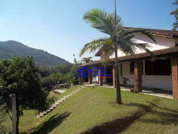 Chácara à venda com 4 quartos, 300m² - Foto 1