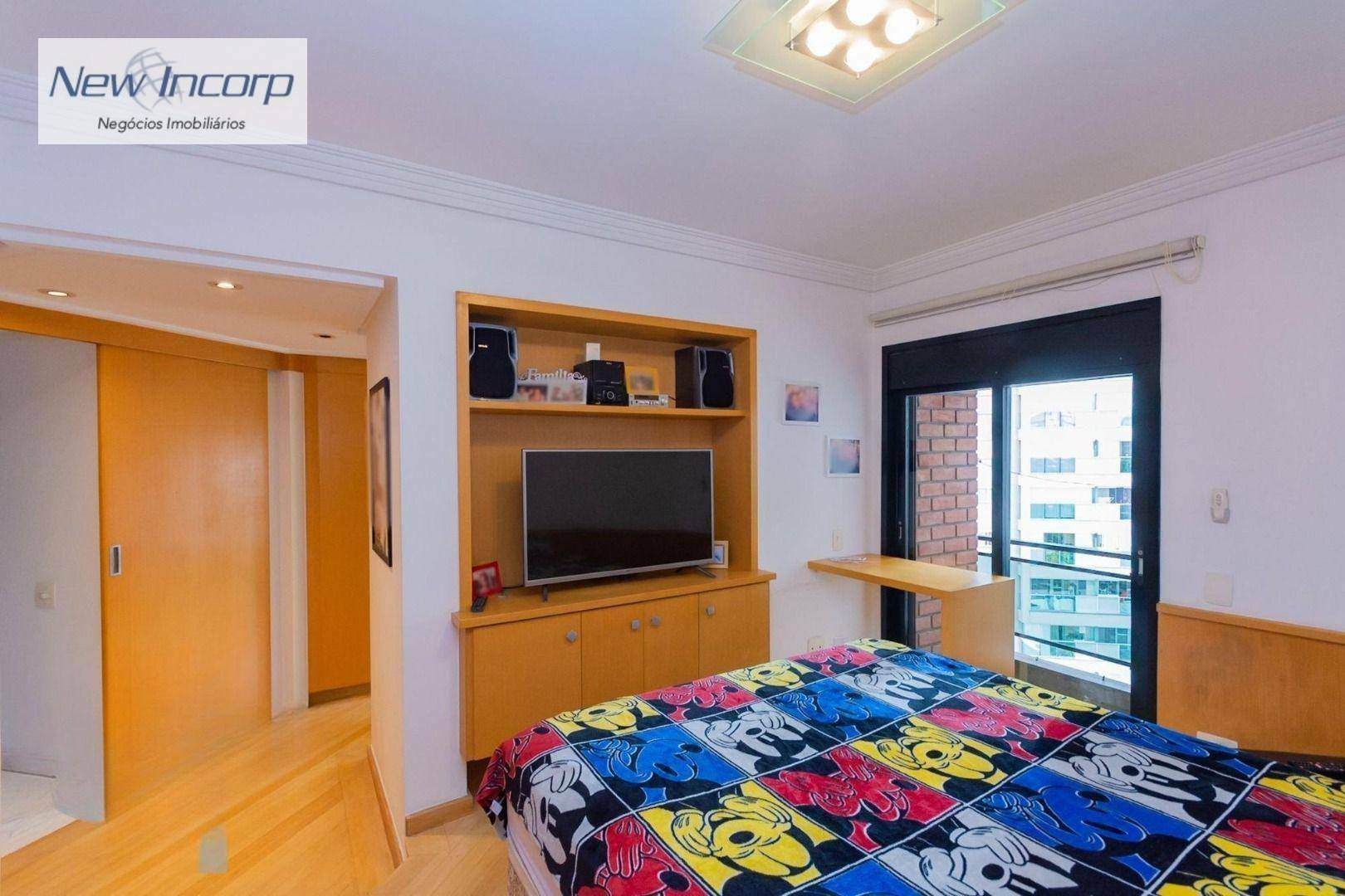 Apartamento à venda e aluguel com 3 quartos, 189m² - Foto 4