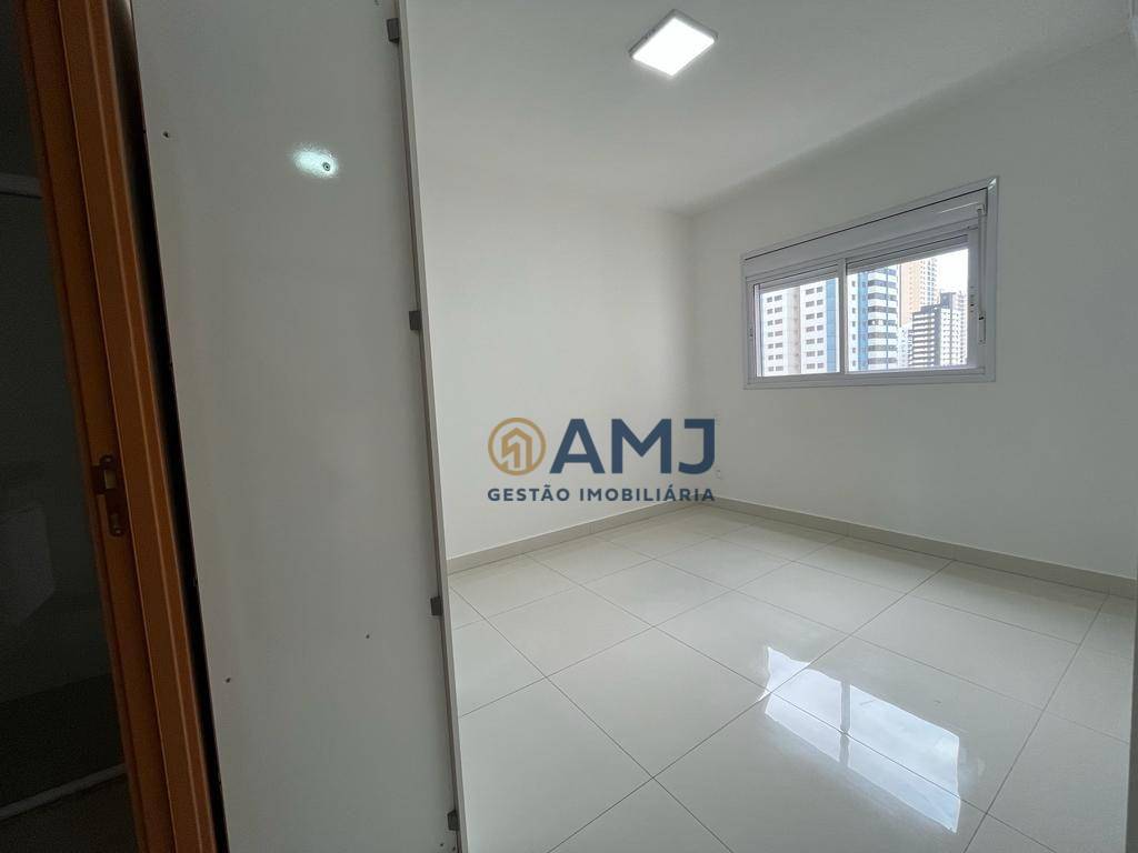 Apartamento à venda com 2 quartos, 67m² - Foto 11