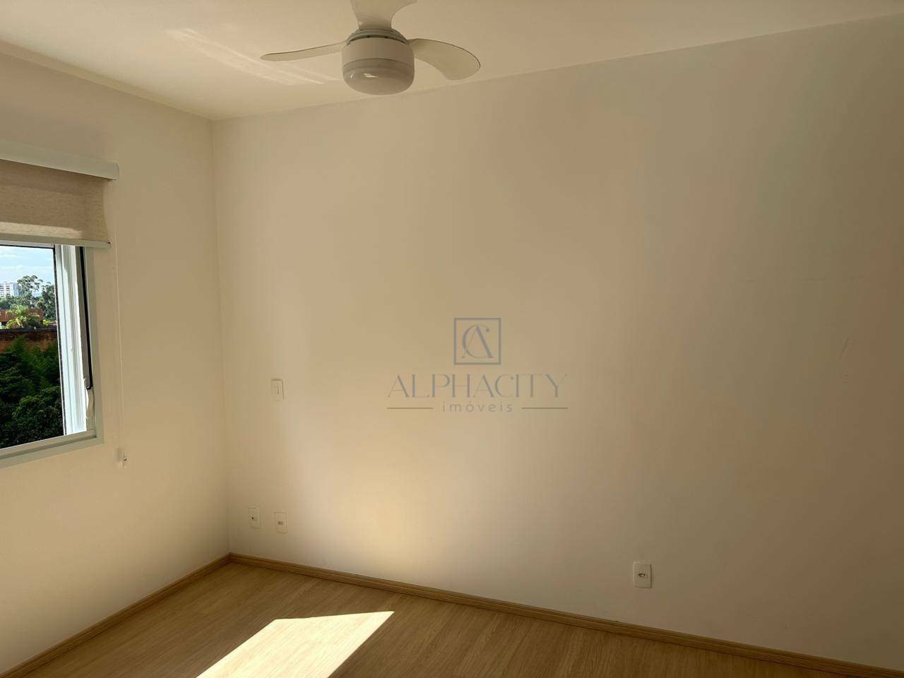 Apartamento para alugar com 1 quarto, 55m² - Foto 5