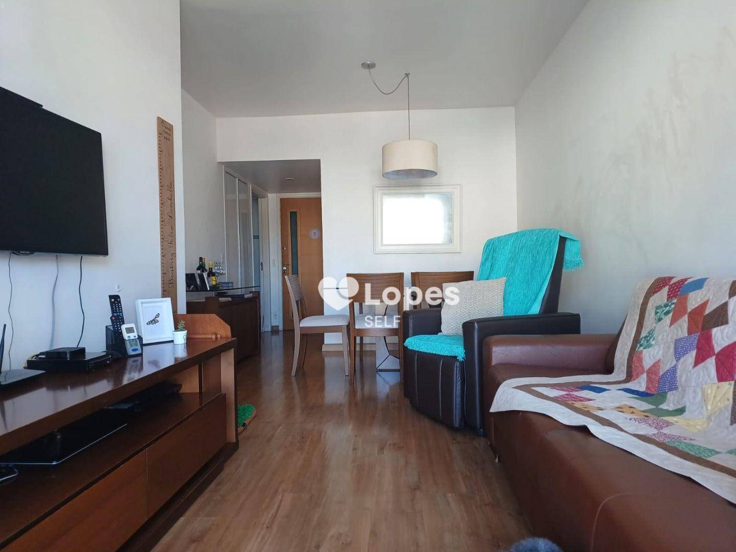 Apartamento à venda com 3 quartos, 81m² - Foto 1