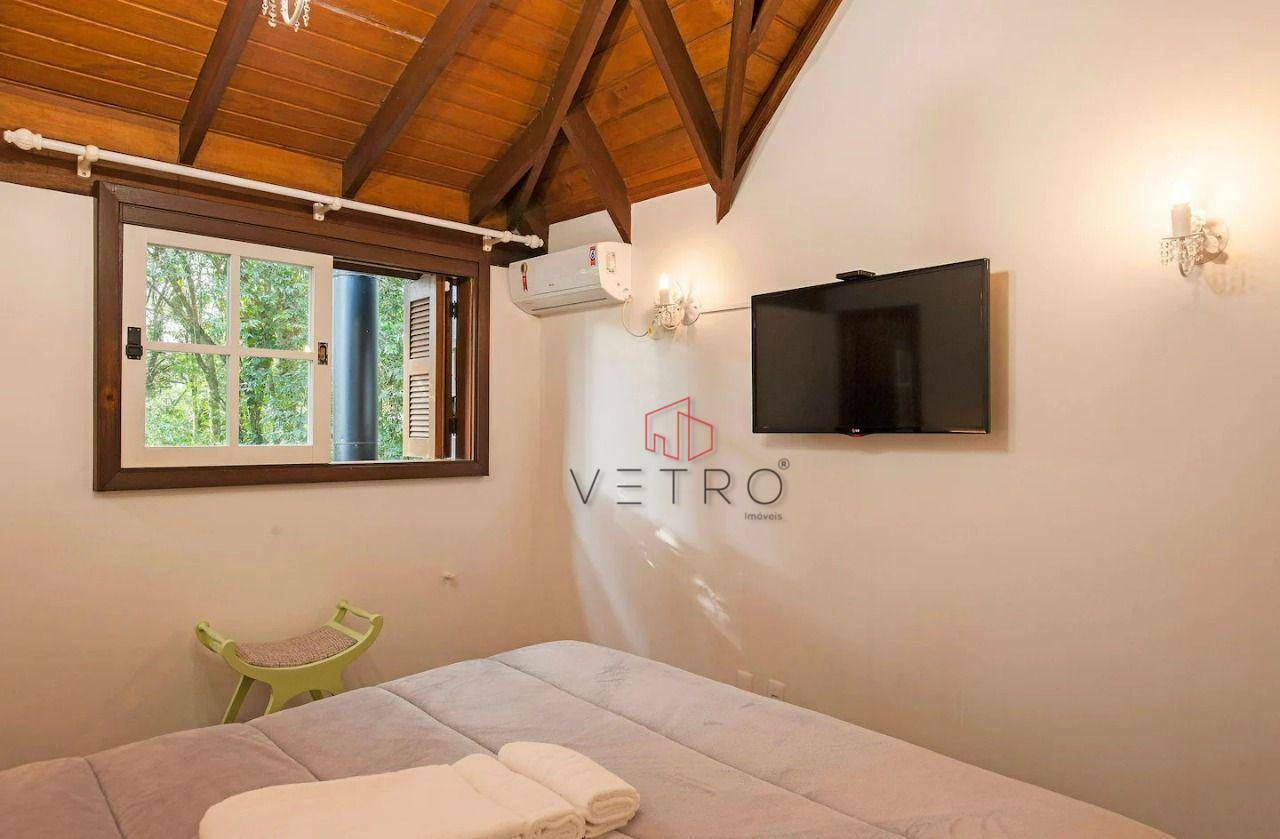 Casa à venda com 3 quartos, 278m² - Foto 19