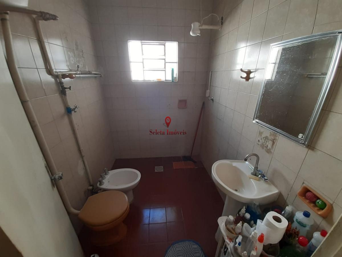 Casa à venda com 2 quartos, 250m² - Foto 12