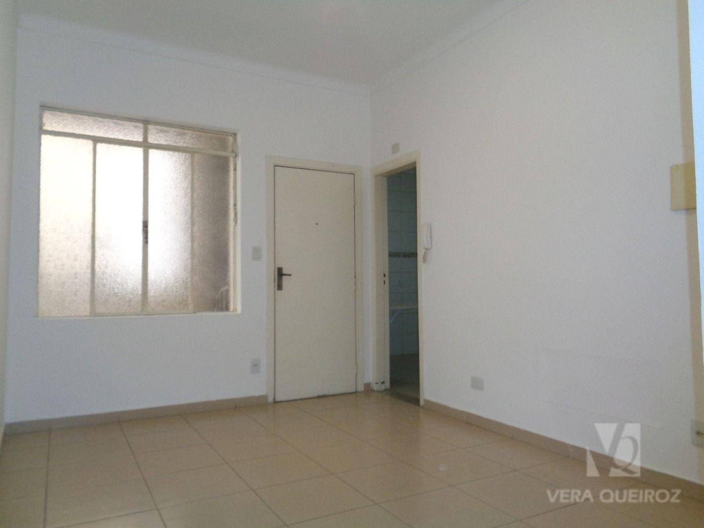 Apartamento para alugar com 3 quartos, 80m² - Foto 3