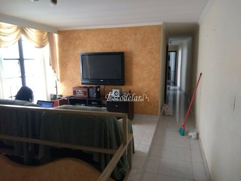 Sobrado à venda com 4 quartos, 200m² - Foto 2