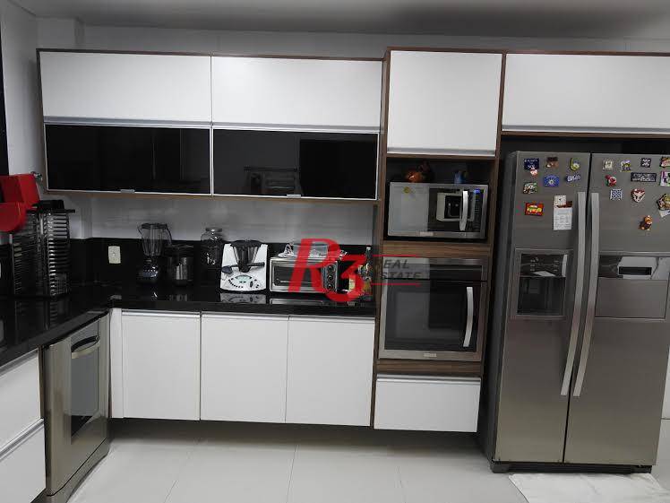 Apartamento à venda com 3 quartos, 150m² - Foto 2