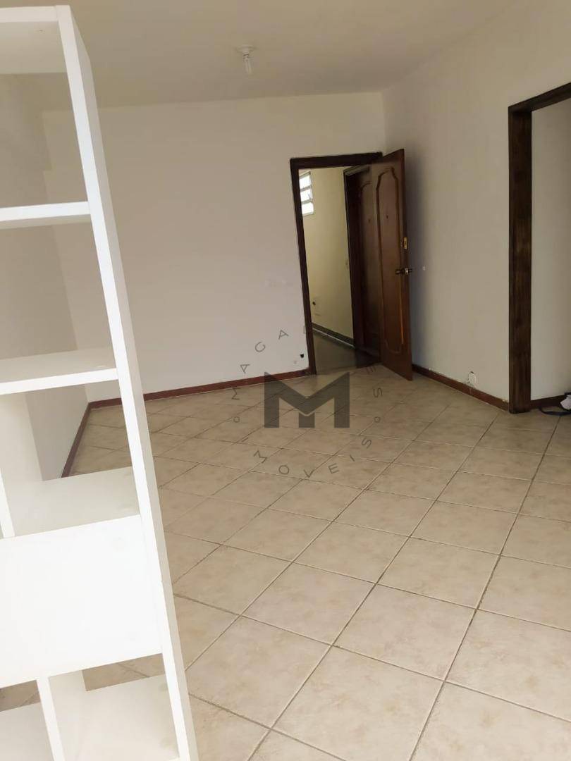 Apartamento à venda com 2 quartos, 80m² - Foto 2