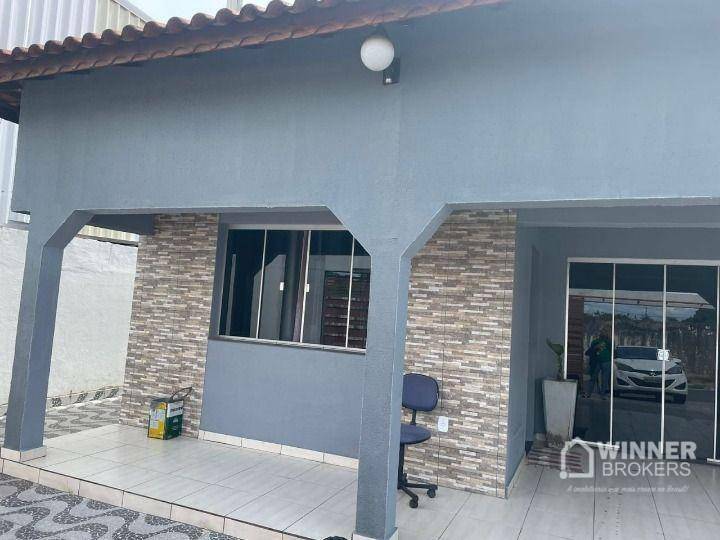 Casa à venda com 3 quartos, 200m² - Foto 2