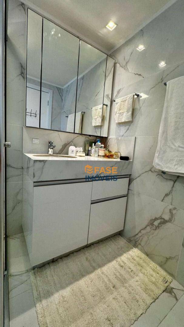 Apartamento à venda com 3 quartos, 144m² - Foto 32