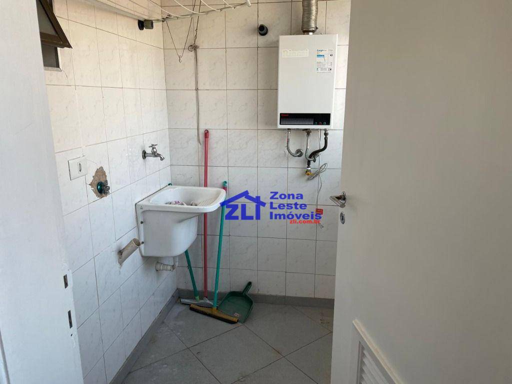 Apartamento para alugar com 3 quartos, 87m² - Foto 4