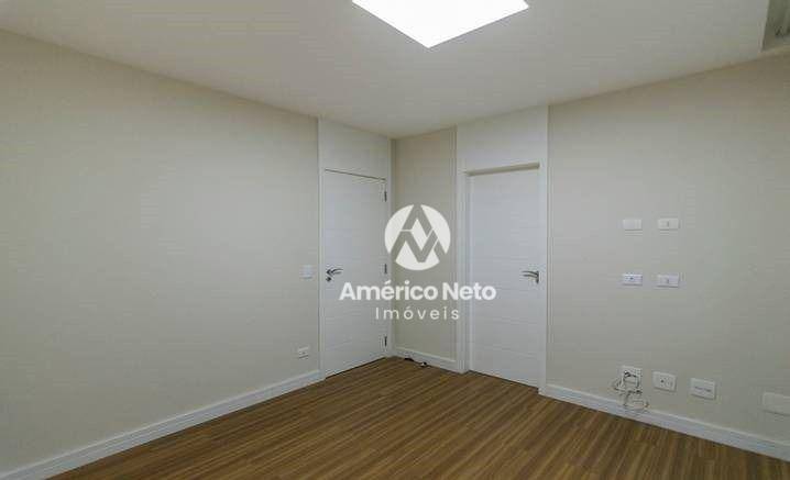 Apartamento para alugar com 4 quartos, 200m² - Foto 8