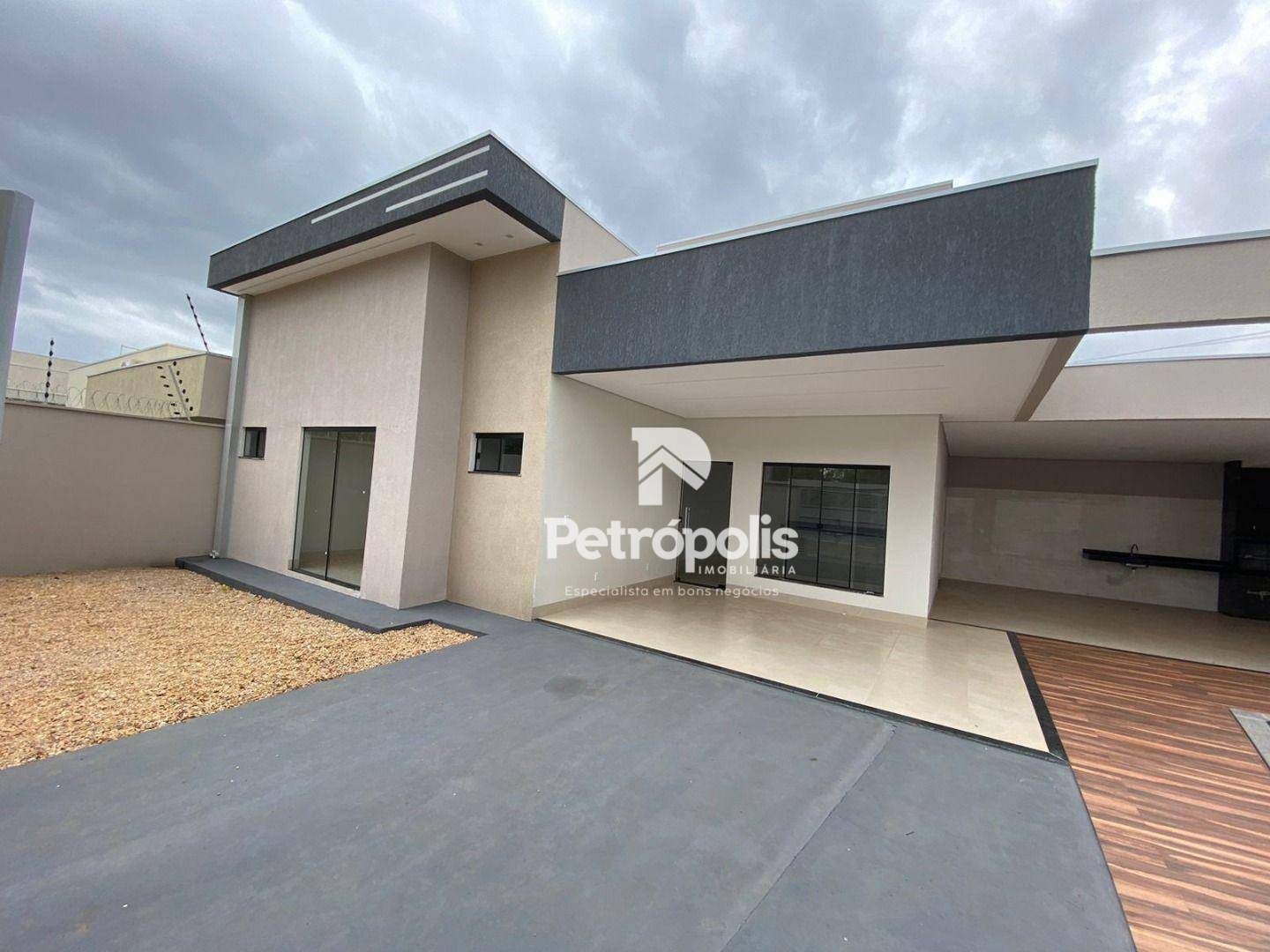 Casa à venda com 3 quartos, 130m² - Foto 2