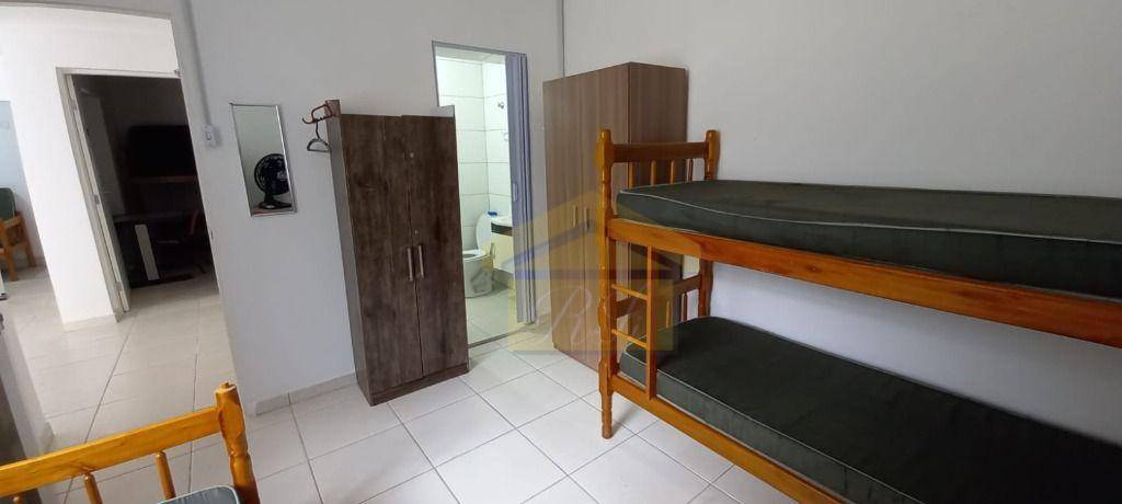 Sobrado à venda com 11 quartos, 300m² - Foto 2