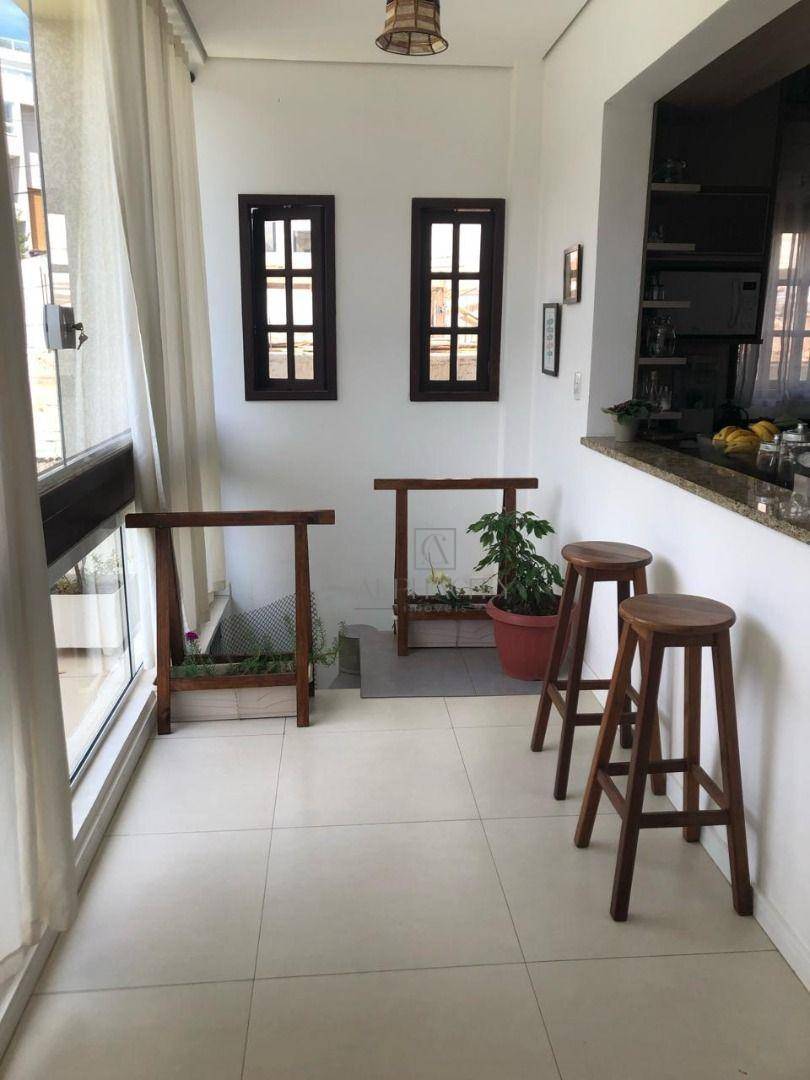 Casa de Condomínio à venda e aluguel com 5 quartos, 330m² - Foto 15