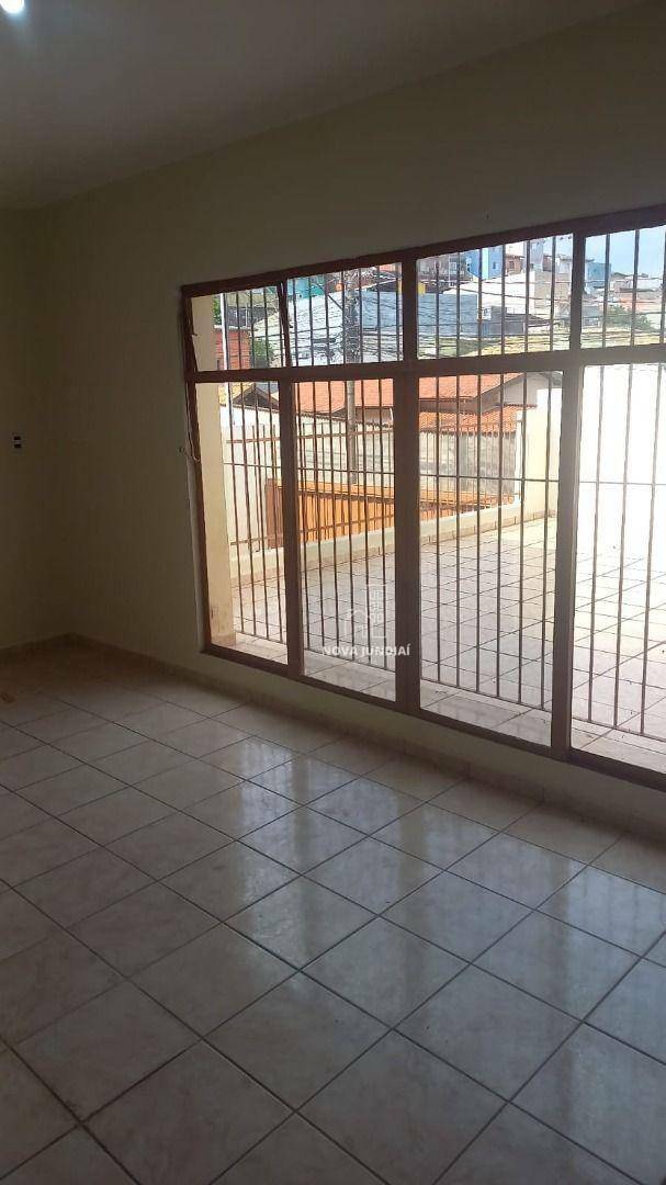 Casa para alugar com 3 quartos, 120m² - Foto 16