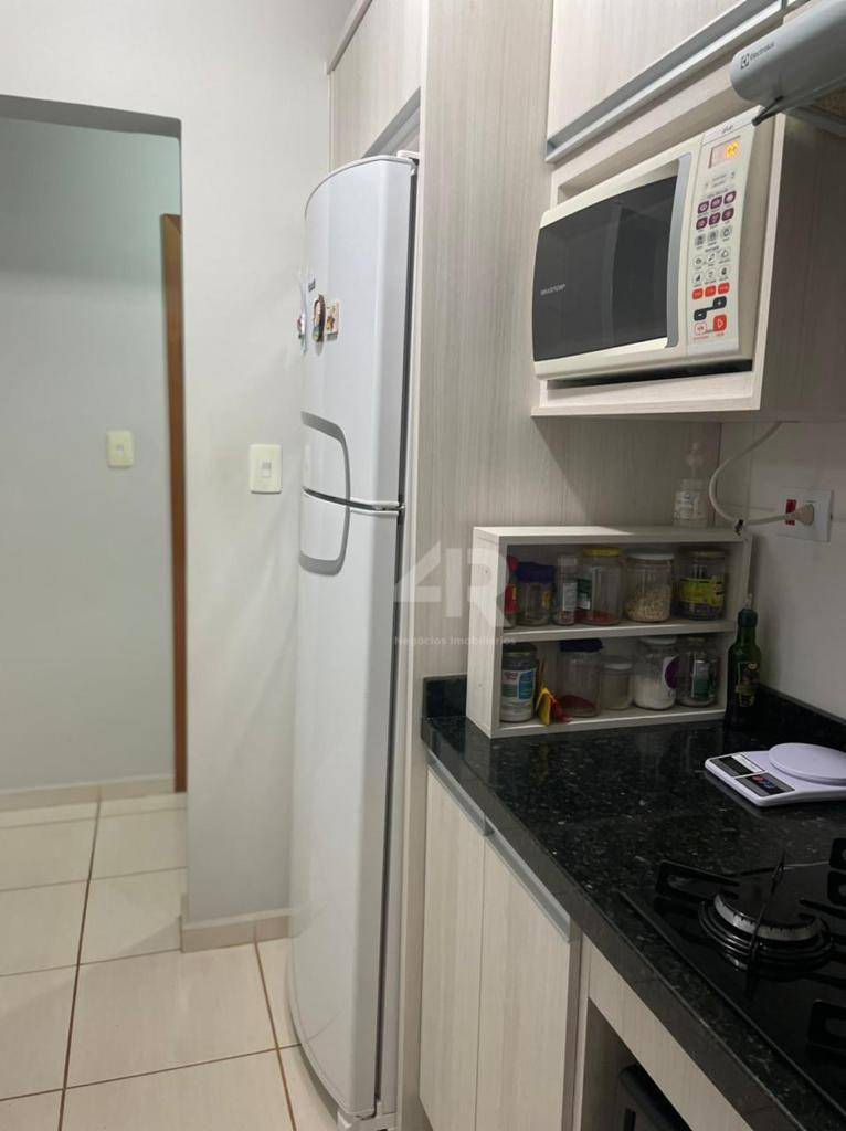 Apartamento à venda com 2 quartos, 60m² - Foto 4